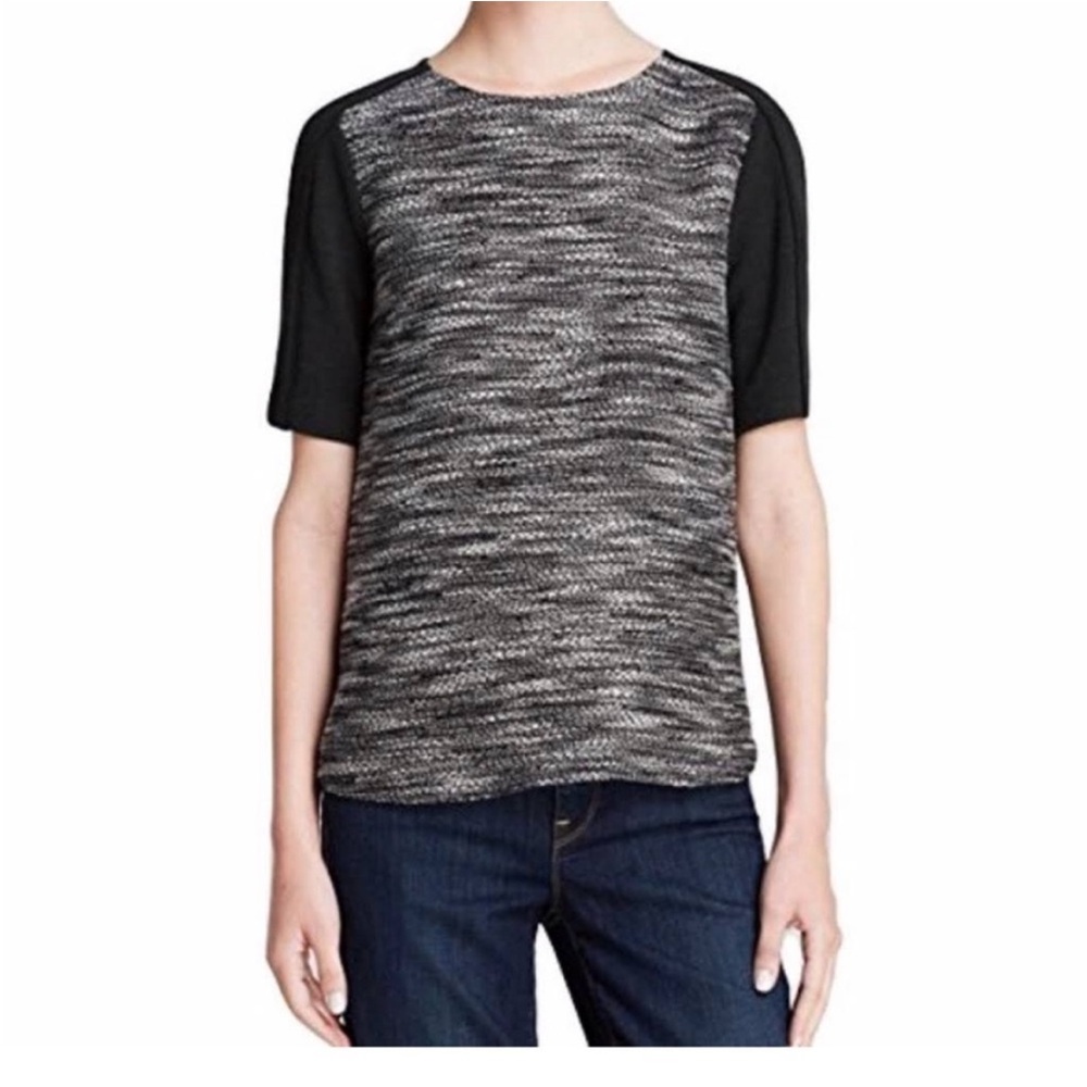 Vince Size Medium Boxy Cut Short Sleeve Knit Textured Top in Black and Gray